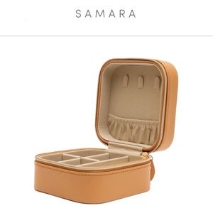 NWOT Samara Micro-fiber Vegan Leather Jewelry Box